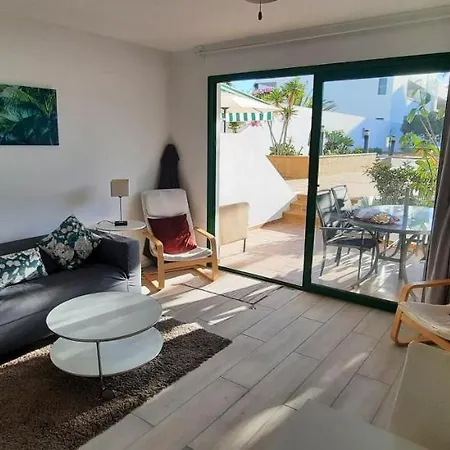 Lanzarote-beach-apartment, Cucharas Beach, -- 1 Minute Walk From Main Square, 35 Meters From Appartement *