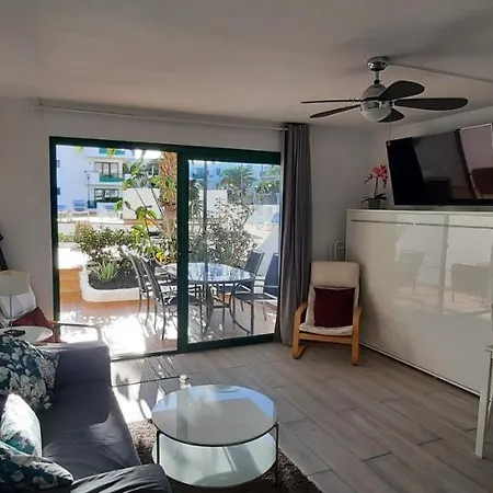 Lanzarote-beach-apartment, Cucharas Beach, -- 1 Minute Walk From Main Square, 35 Meters From Appartement Costa Teguise