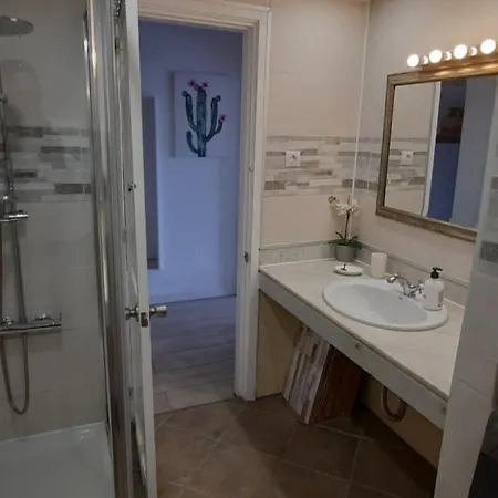 Lanzarote-beach-apartment, Cucharas Beach, -- 1 Minute Walk From Main Square, 35 Meters From Appartement Costa Teguise