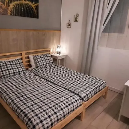 Lanzarote-beach-apartment, Cucharas Beach, -- 1 Minute Walk From Main Square, 35 Meters From アパート