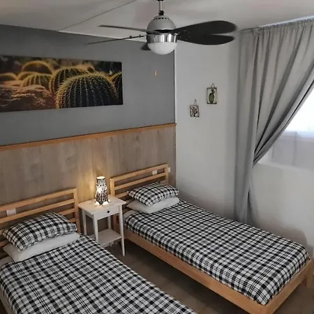 アパート Lanzarote-beach-apartment, Cucharas Beach, -- 1 Minute Walk From Main Square, 35 Meters From *