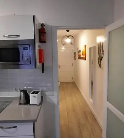 Lanzarote-beach-apartment, Cucharas Beach, -- 1 Minute Walk From Main Square, 35 Meters From アパート *