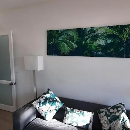 Lanzarote-beach-apartment, Cucharas Beach, -- 1 Minute Walk From Main Square, 35 Meters From アパート コスタ・テギセ