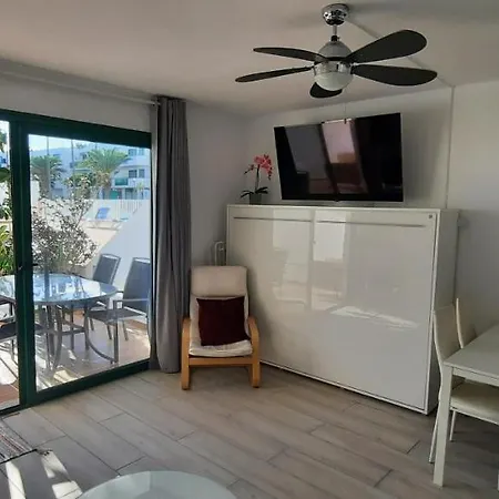 Lanzarote-beach-apartment, Cucharas Beach, -- 1 Minute Walk From Main Square, 35 Meters From Apartamento Costa Teguise