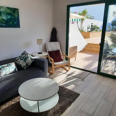Lanzarote-beach-apartment, Cucharas Beach, -- 1 Minute Walk From Main Square, 35 Meters From アパート *